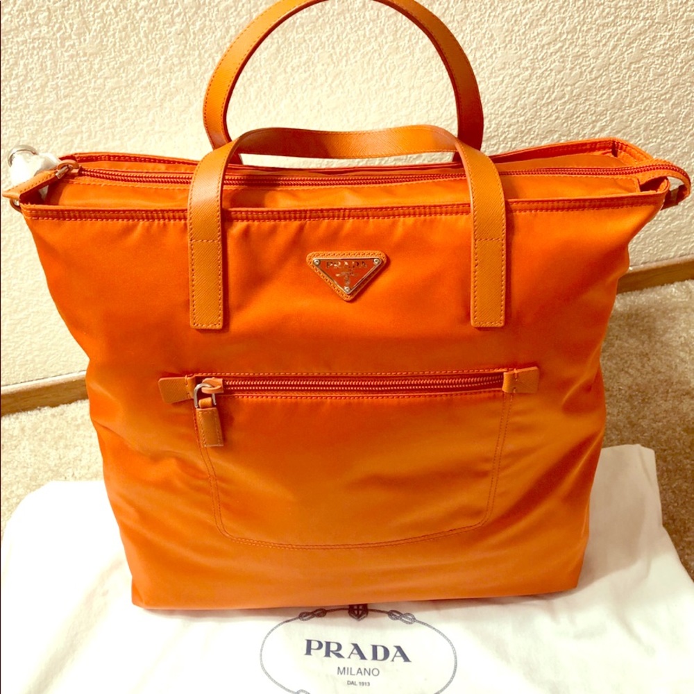 PRADA DONNA NYLON SHOPPER TOTE BAG